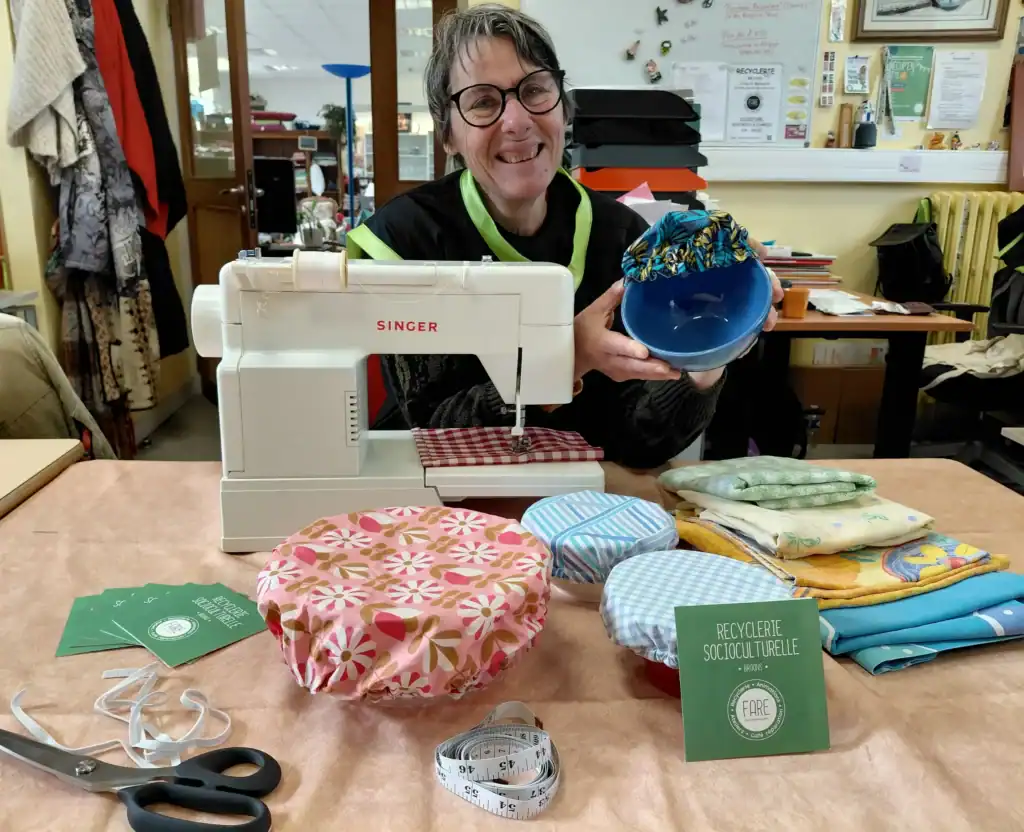 Le FARE propose un atelier charlottes alimentaires ou couvre plat, une alternative au film alimentaire plastique, le samedi 18 avril à 14h